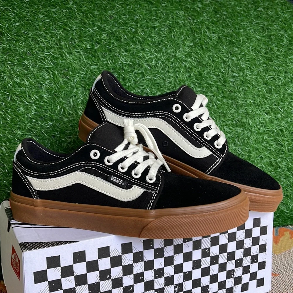Vans Men’s Chukka Low Sid Black/Gum VN0A5KQZB9M Skate Sneakers